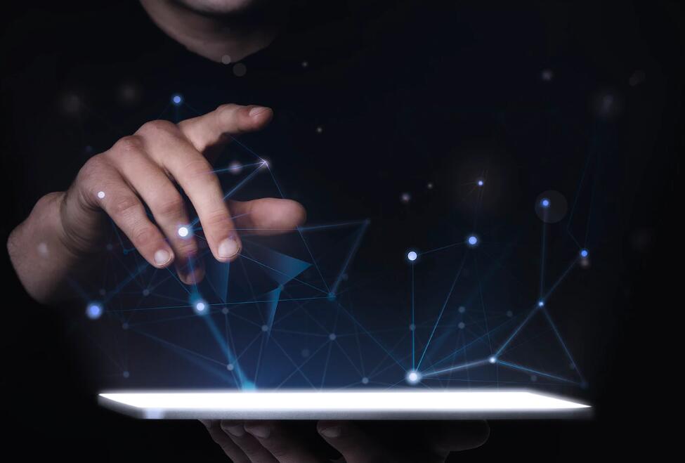 绽放吧百合片尾曲是谁唱的 悬崖片尾曲